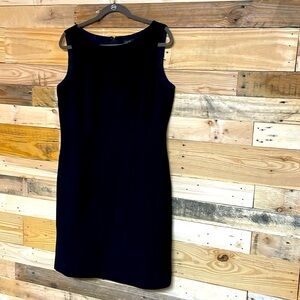 Tahari Arthur S. Levine size 12 sleeveless black form fitted midi pencil dress